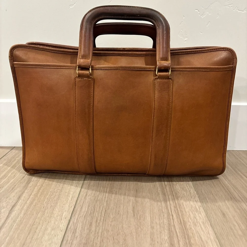 Vtg Coach Leather Embassy Briefcase Purse Handbag British Tan Brown Made in USA
